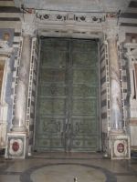 Экскурсии только с лицензированными гидами