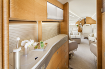 Dassault Falcon 7X LX-TQJ