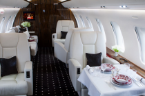 Bombardier Challenger 605 LX-ZED