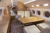 Dassault Falcon 7X LX-AMB