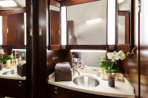 Dassault Falcon 900EX EASY LX-GLD