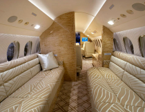 Dassault Falcon 7X LX-AMB