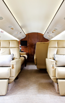 Bombardier Challenger 604 OE-IDG